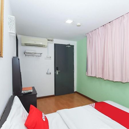 Super Oyo 90345 Tm Hotel Ampang  Exterior foto