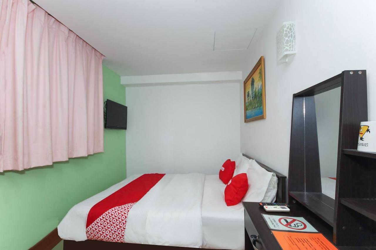 Super Oyo 90345 Tm Hotel Ampang  Exterior foto
