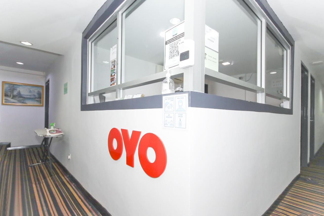 Super Oyo 90345 Tm Hotel Ampang  Exterior foto